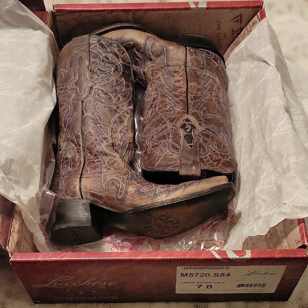 Lucchese Tan Leather Cowboy Boots